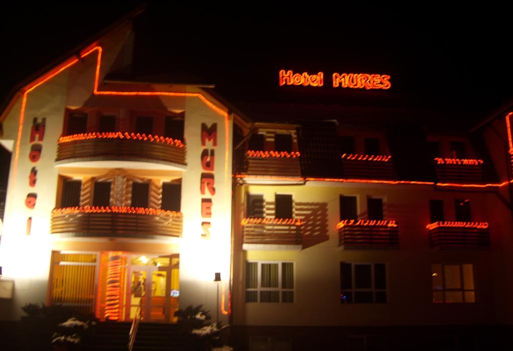 Hotel Mures Toplita  Bagian luar foto