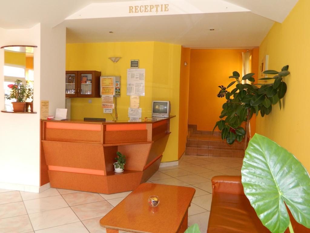 Hotel Mures Toplita  Bagian luar foto