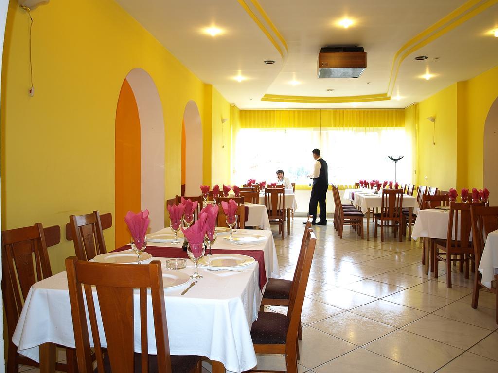 Hotel Mures Toplita  Bagian luar foto