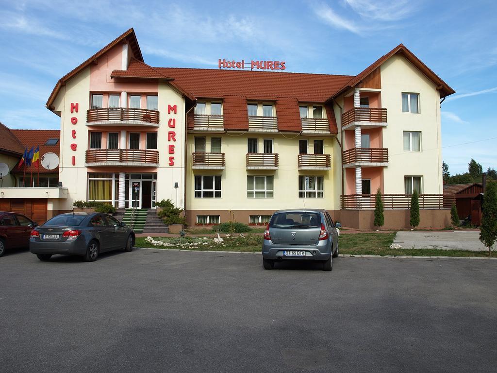 Hotel Mures Toplita  Bagian luar foto