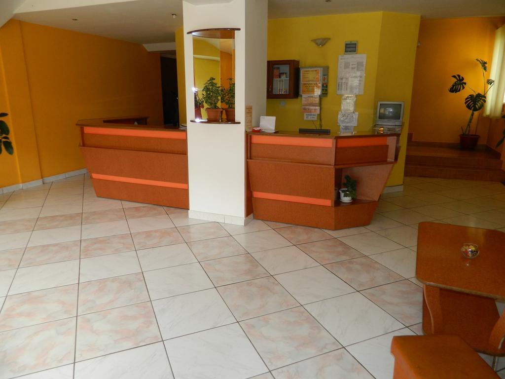 Hotel Mures Toplita  Bagian luar foto