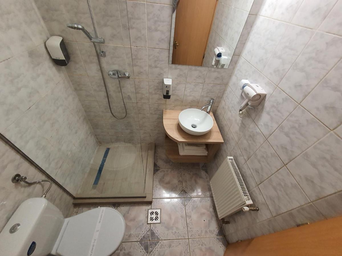 Hotel Mures Toplita  Bagian luar foto
