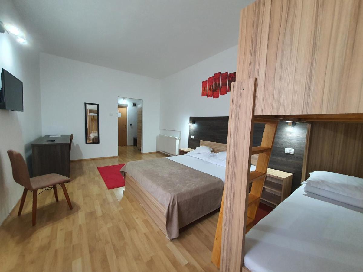 Hotel Mures Toplita  Bagian luar foto